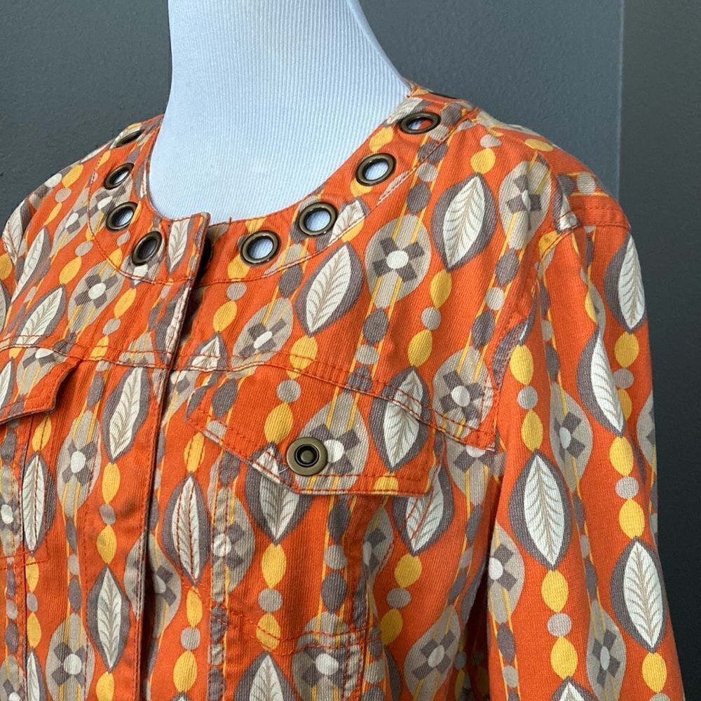 Multiples Patterned Cropped Sleeve Jacket Large Grommet Details - Picture 2 of 14